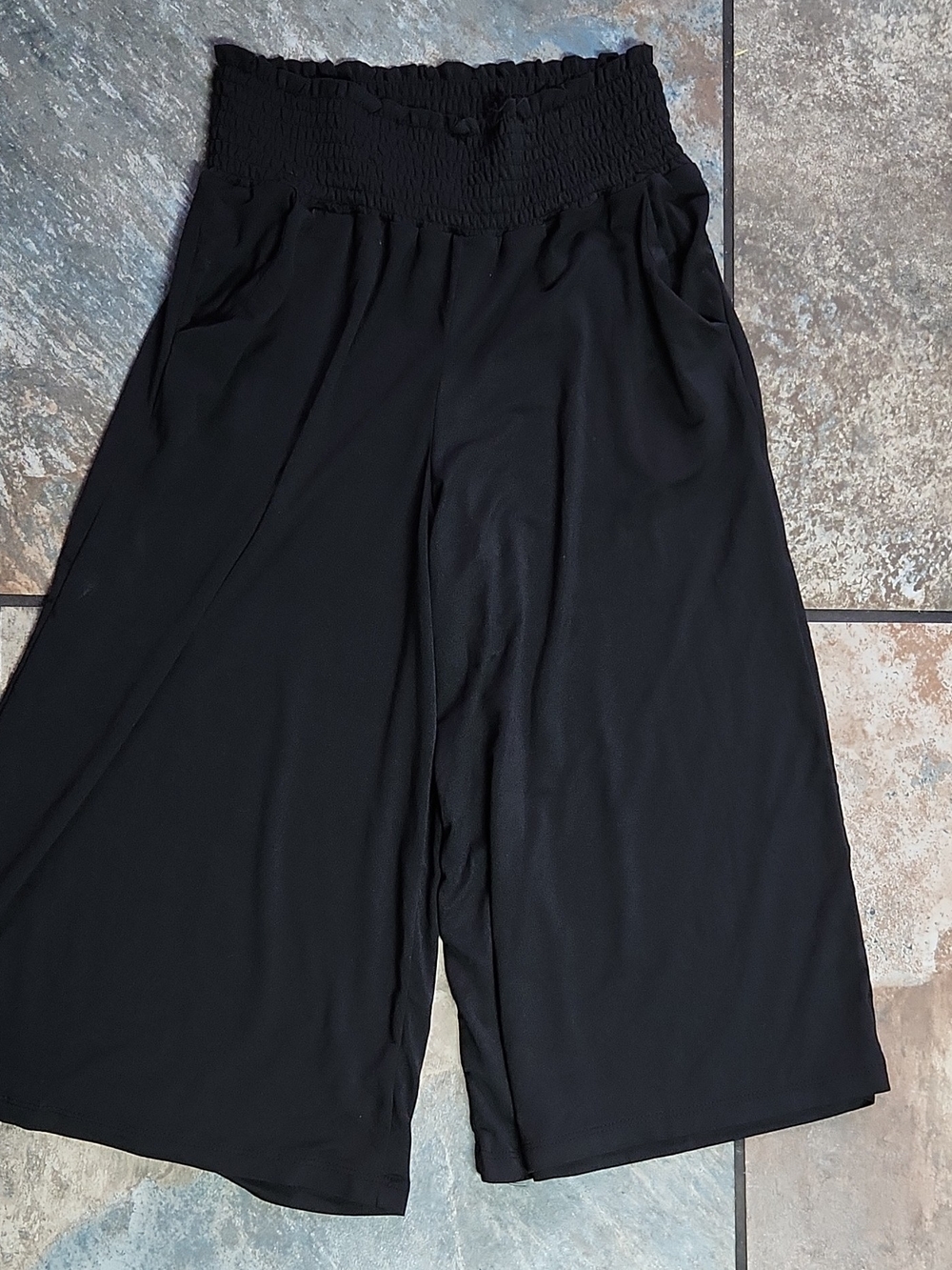 mine Black Women's Wide-Leg Shorts Skort